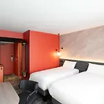 Novotel De Maine Hotel