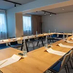 Novotel De Maine Hotel