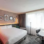 Novotel De Maine Hotel