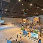 Novotel De Maine Hotel 4*