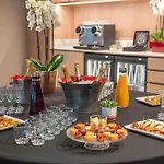 Novotel De Maine Hotel 4*