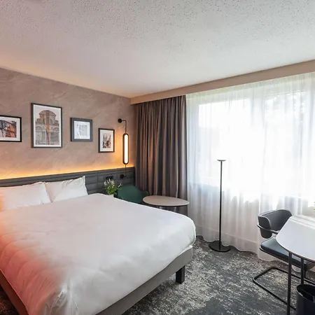 Novotel De Maine Hotel 4*