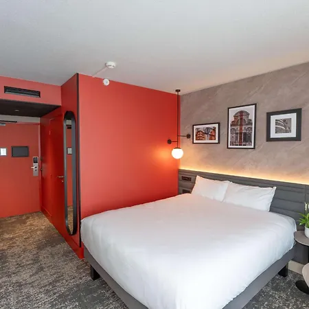 Hotel Novotel De Maine