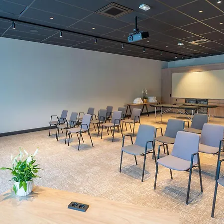 Novotel De Maine Готель 4*