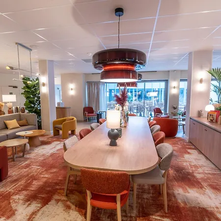 Novotel De Maine