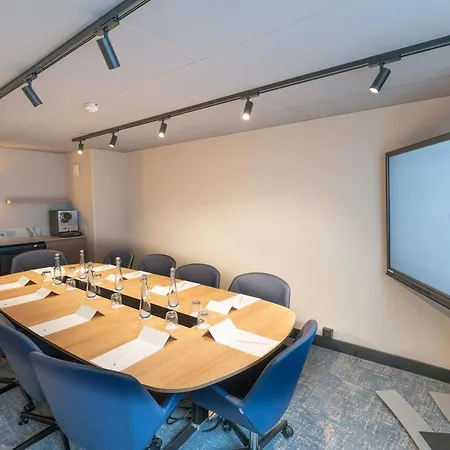 Mercure De Maine Hotel 4*