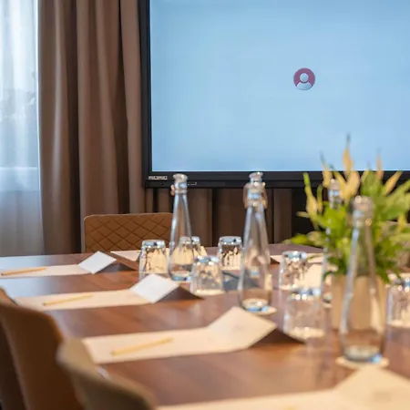 Hotel Novotel De Maine 4*