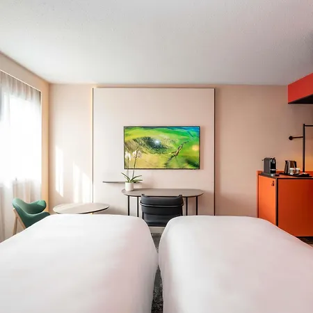 Hotel Novotel De Maine 4*