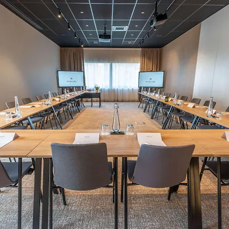 Novotel De Maine Hotel 4*