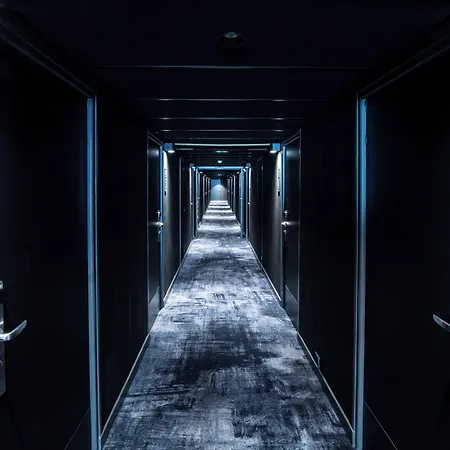 Novotel De Maine Hotel