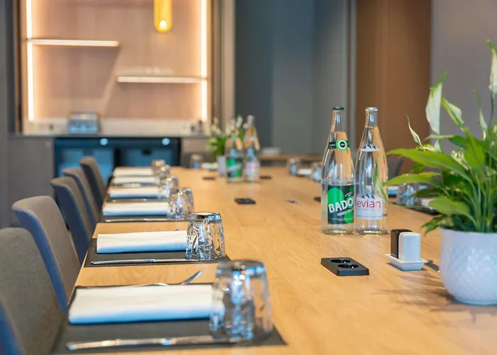 Novotel De Maine 호텔