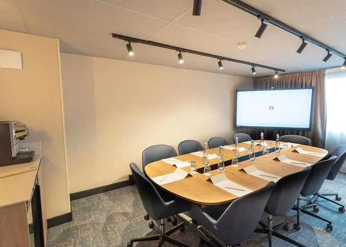 Novotel De Maine 호텔