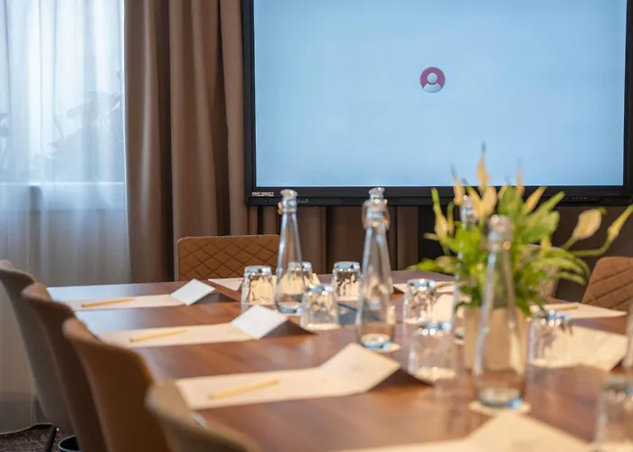 Hotel Novotel De Maine 4*