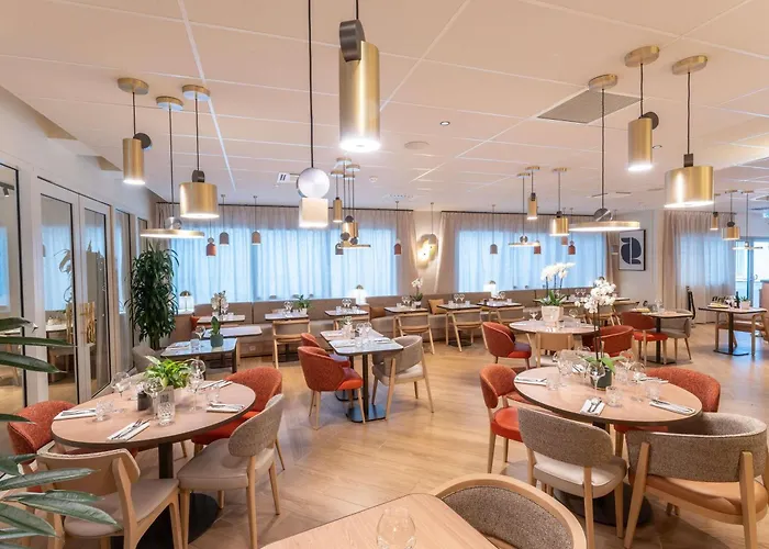 Hotel Novotel De Maine