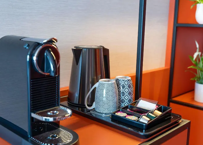 Hotel Novotel De Maine 4*